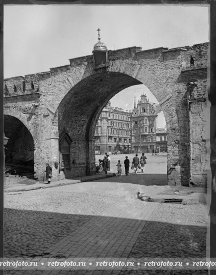 Проломные ворота, 1930-е годы