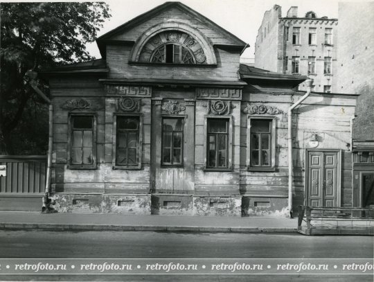 Москва, улица Бурденко, д. 23