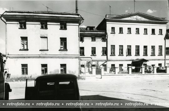 Москва, 4-й сыромятнический переулок, д. 1