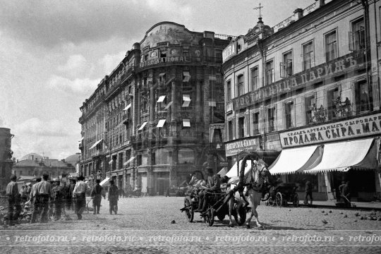 Извозчик на Моисеевской площади, 1900-е годы.