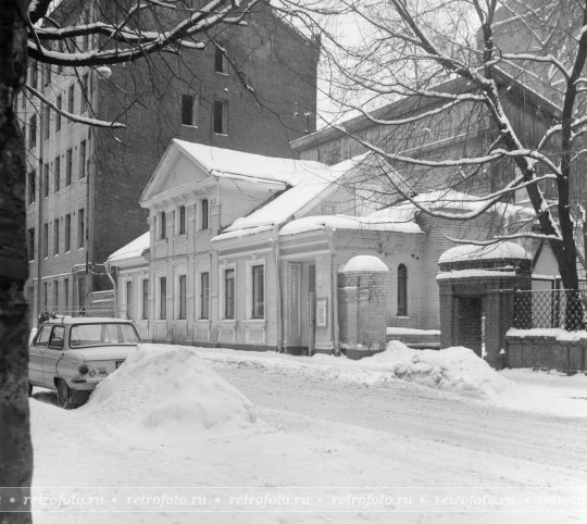 Бол. Левшинский пер. (ул. Щукина), 15. 1980-е гг.