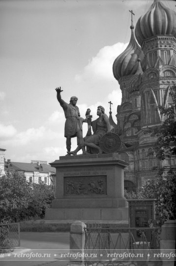 Москва, памятник Минину и Пожарскому, 1980-е годы.