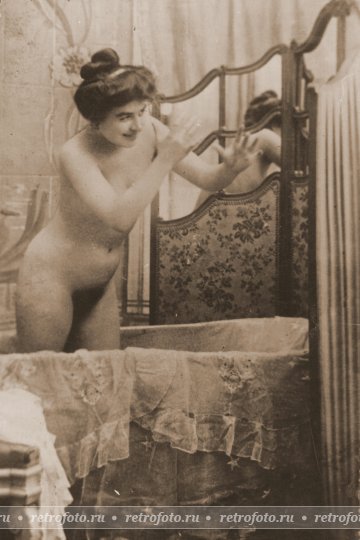 Женщина в ванной. Начало 20 века