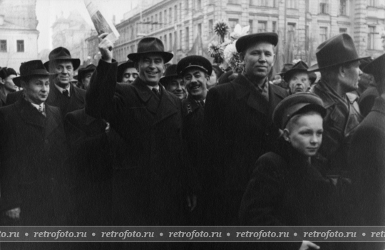 Демонстрация 7 ноября 1957 года